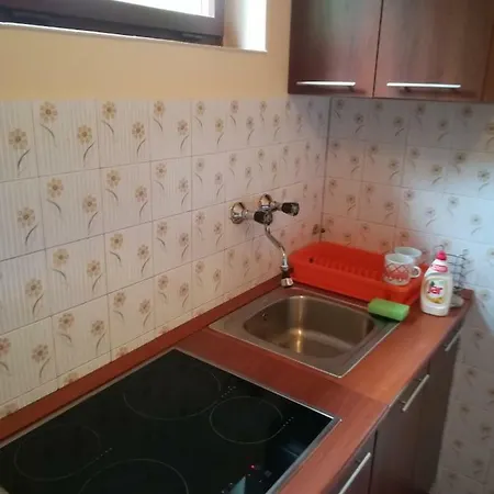 Nyaraló Arnyas Pihenohaz *